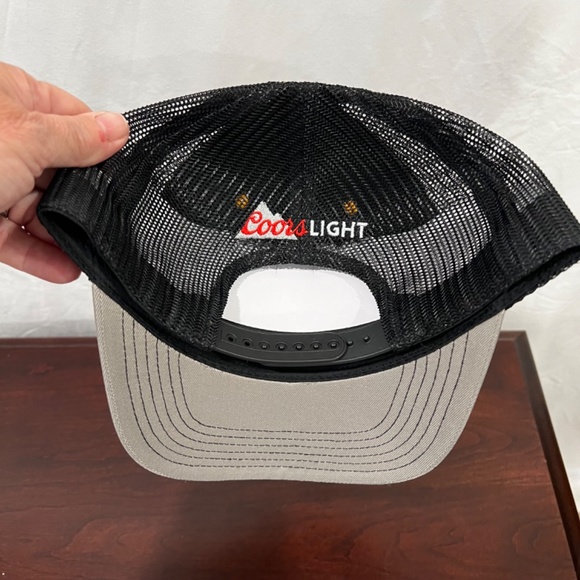 NWOT Pittsburgh Penguins / Coors Light Cap - Picture 5 of 5